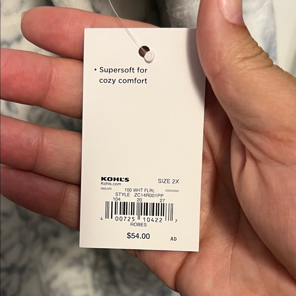 NWT Croft & Barrow Gray Floral Fleece robe - Picture 4 of 6